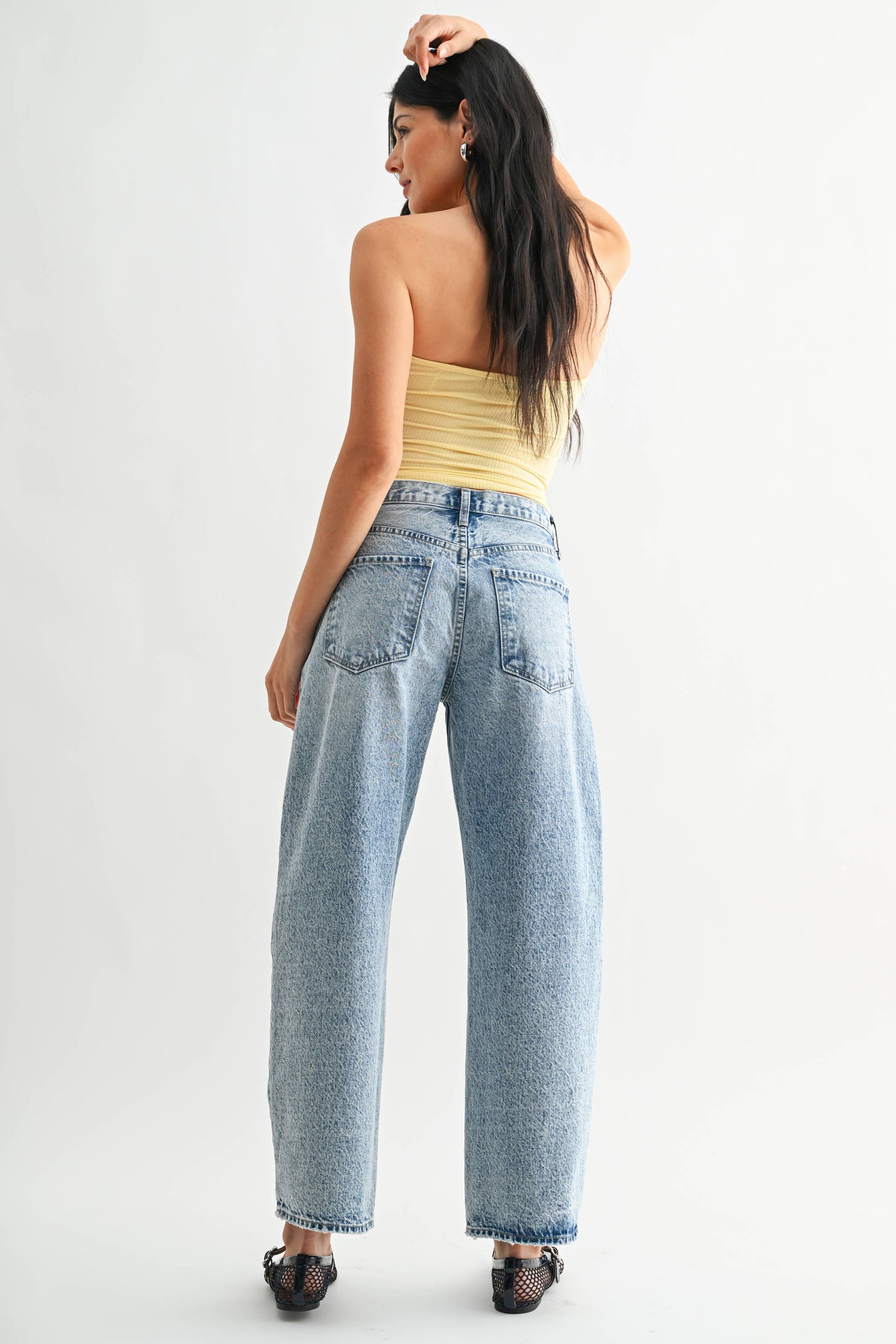 Light Wash Barrel Jean