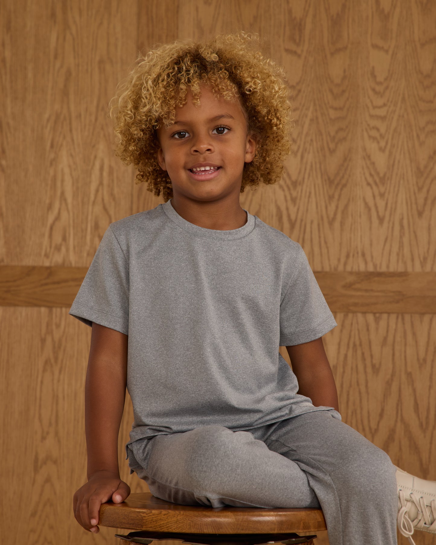 Cove Essential Tee- Heathered Dusty Blue