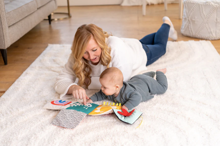 Wimmer Seek & Peek Book