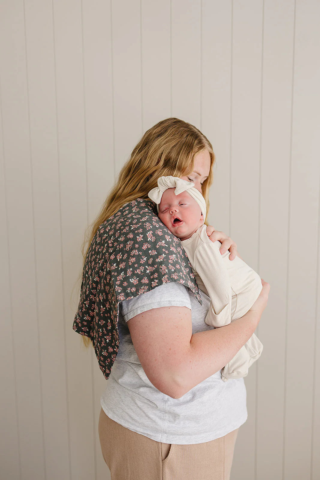 Olive Bloom Muslin Burp Cloth