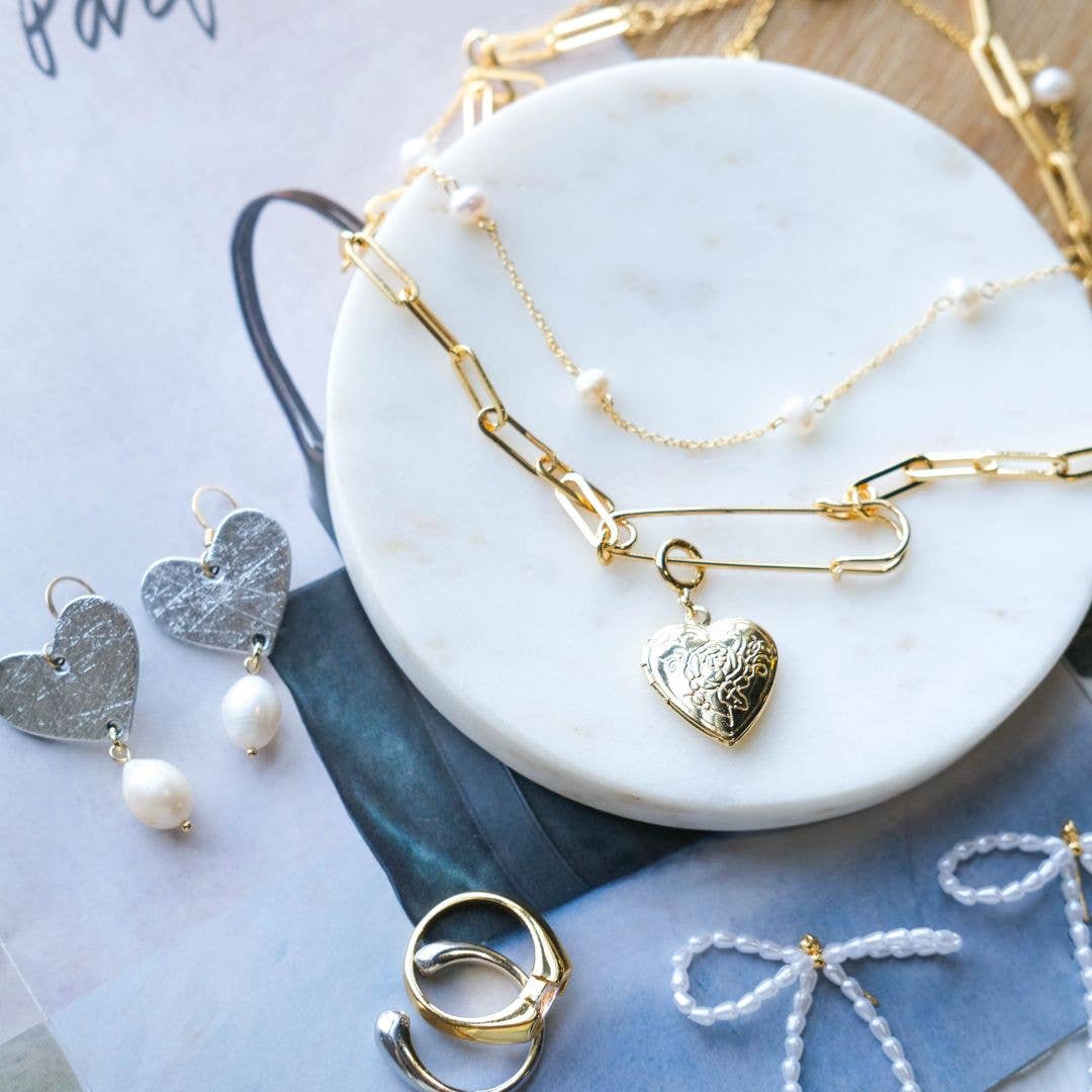 Delicate Pearl Station Chain Necklace