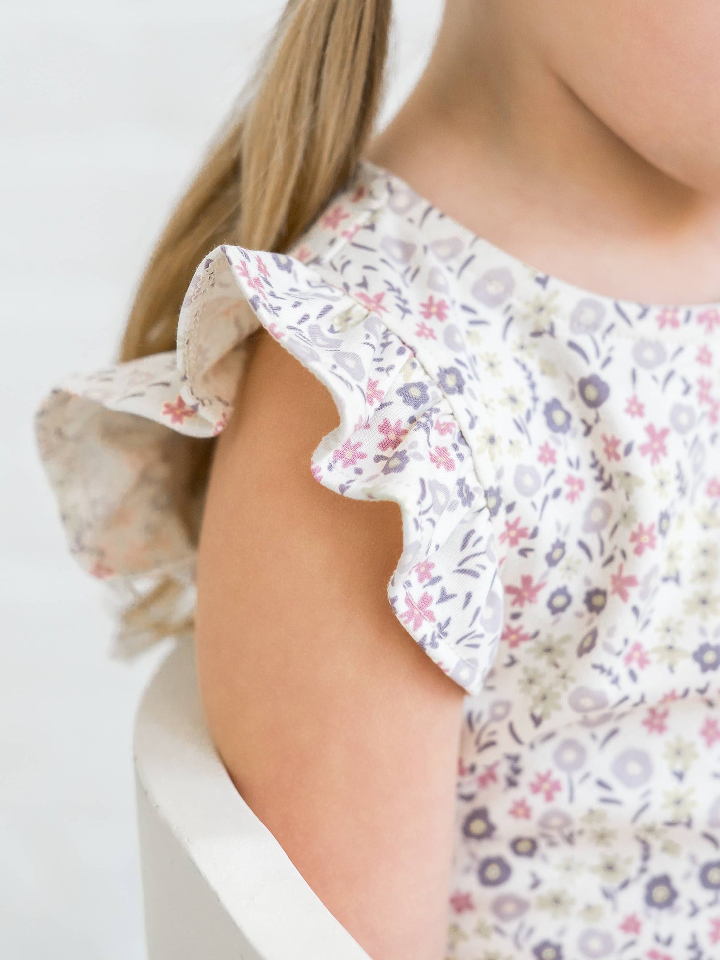 Organic Ella Ruffle Sleeve Tank - Giada Floral / Lilla