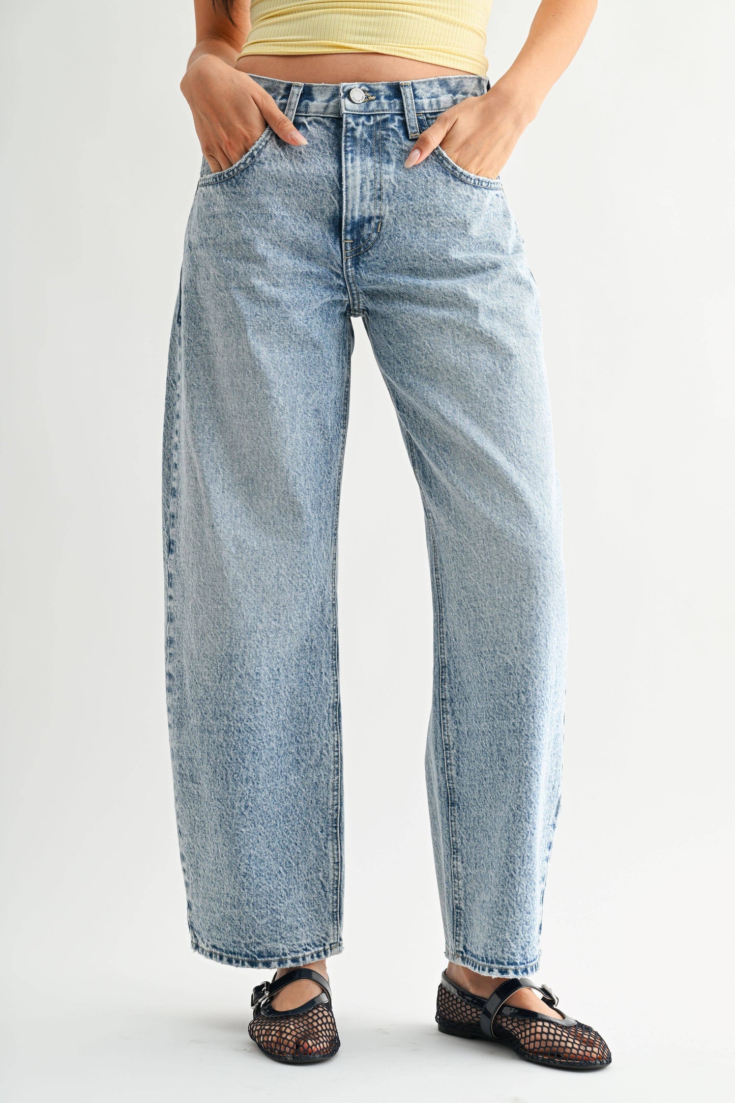 Light Wash Barrel Jean