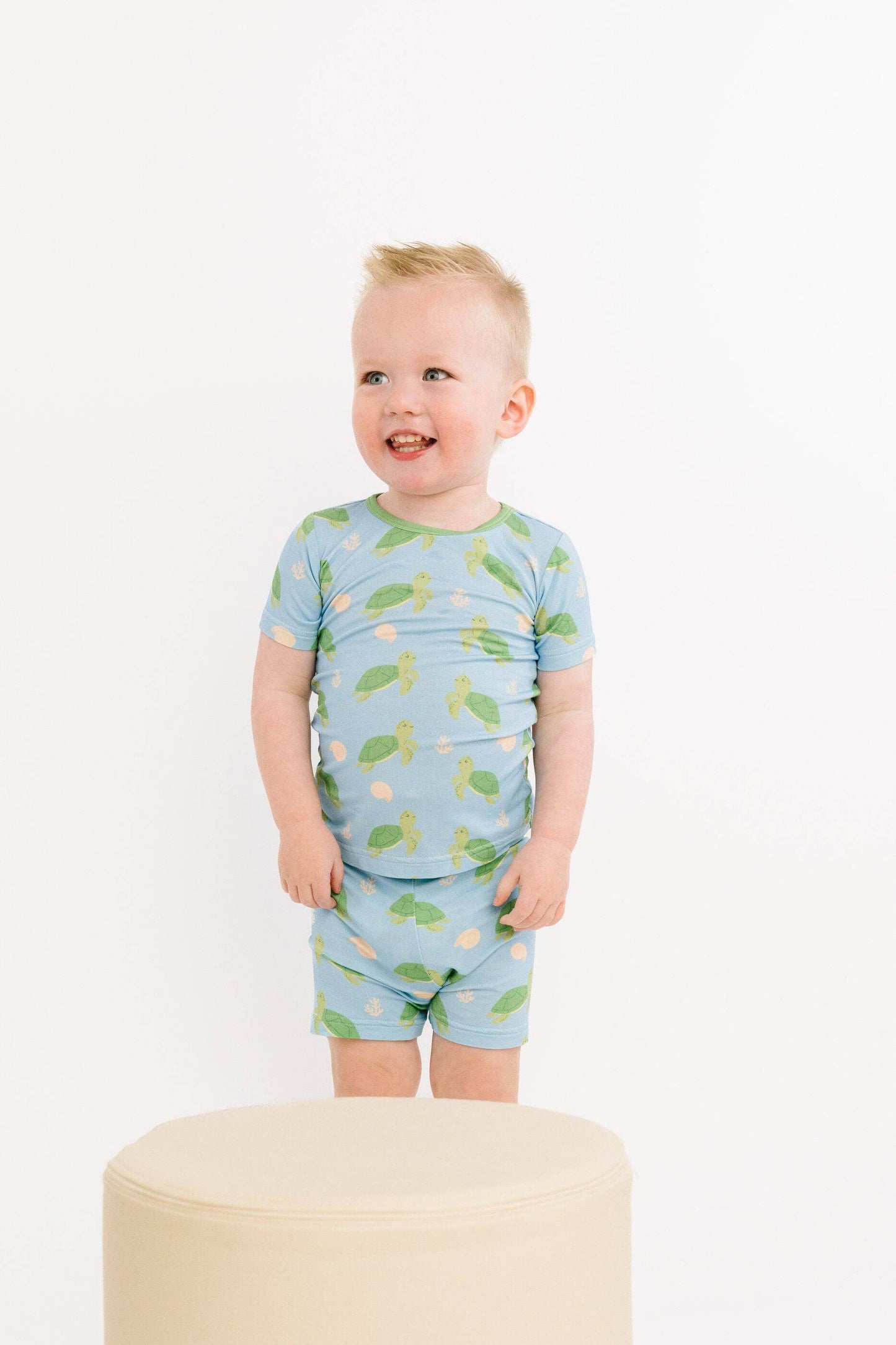 Turtle Friends Bamboo Shorts Set