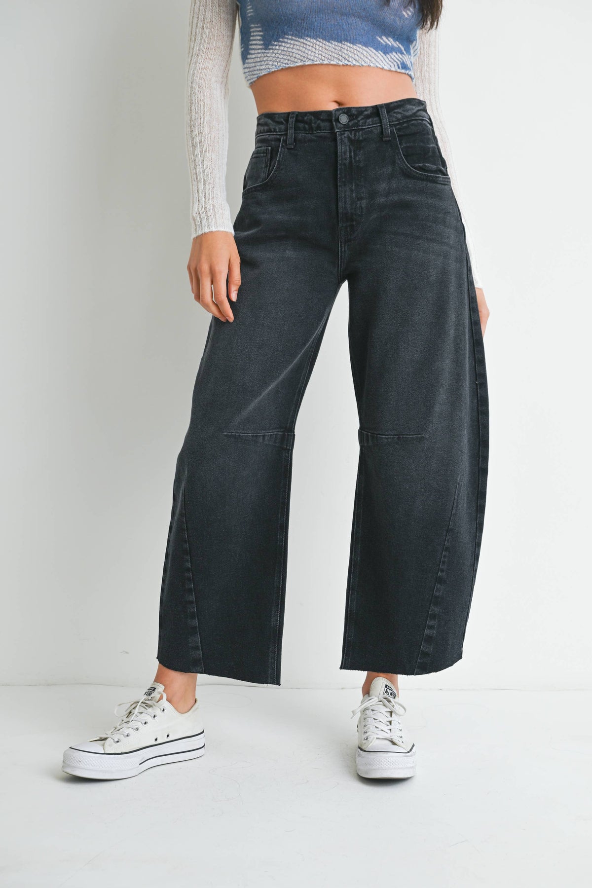 Raw Hem Barrel Jean- Washed Black