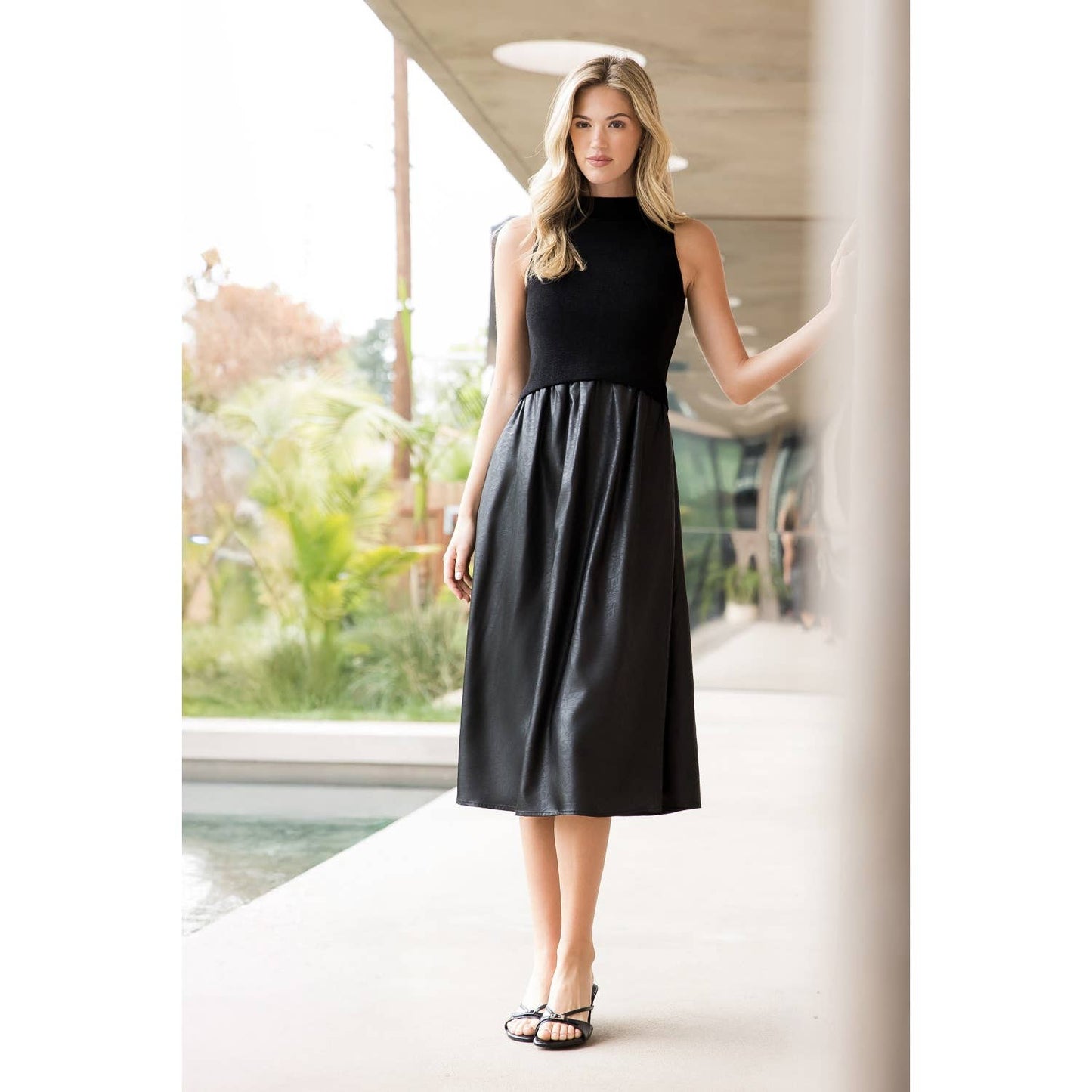 Sleeveless Mixed Media Maxi Dress S