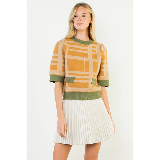 Short Sleeve Pattern Detail Top