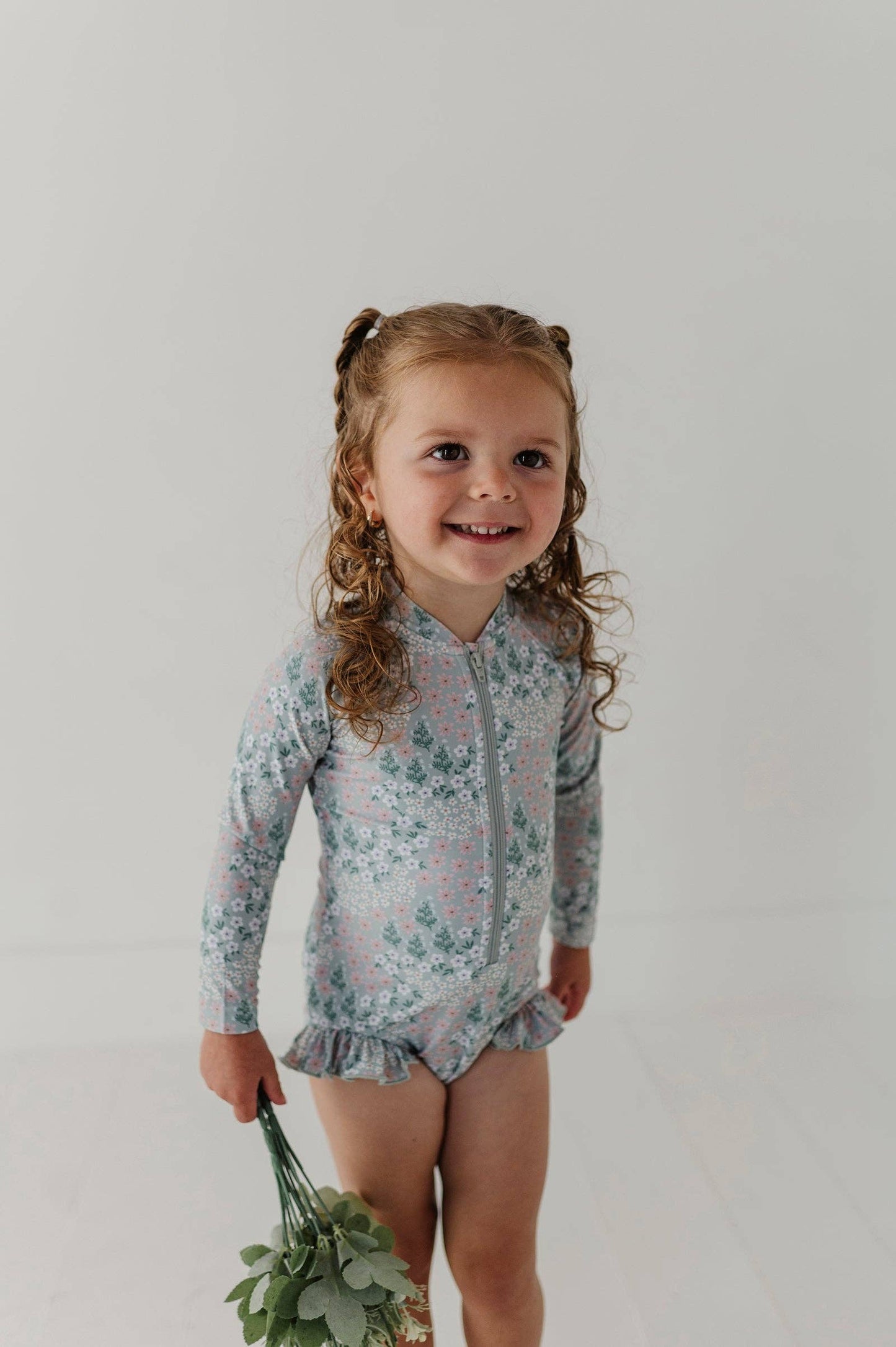 Girl's Ruffle Rash Guard Swimsuit