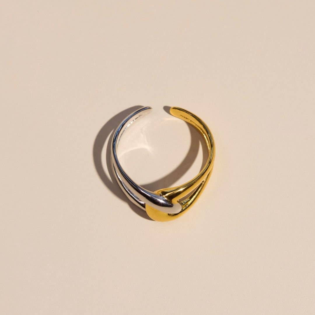 Mixed Metal Waterproof Twist Ring