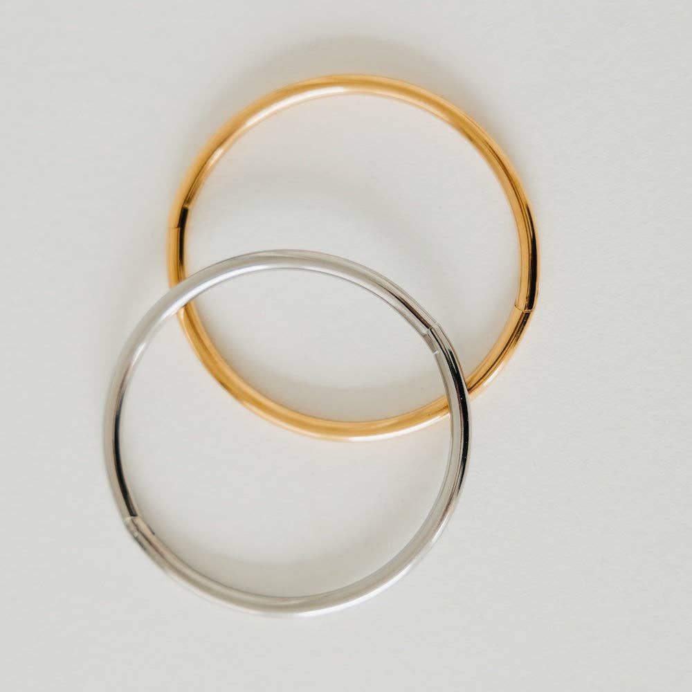 Timeless and Chic Bangle Bracelet - Gold- Waterproof