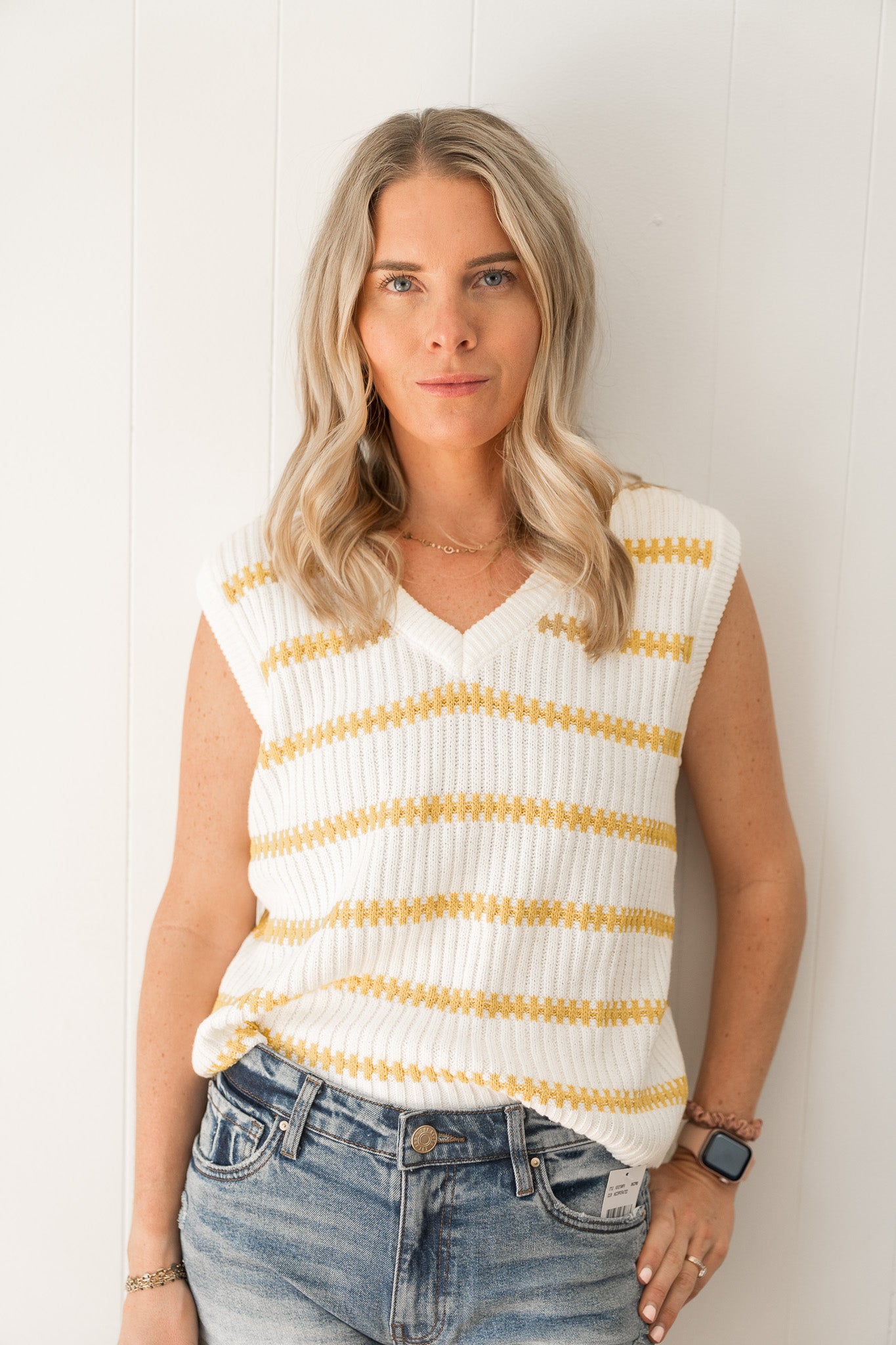 Knitted Sleeveless Sweater Top