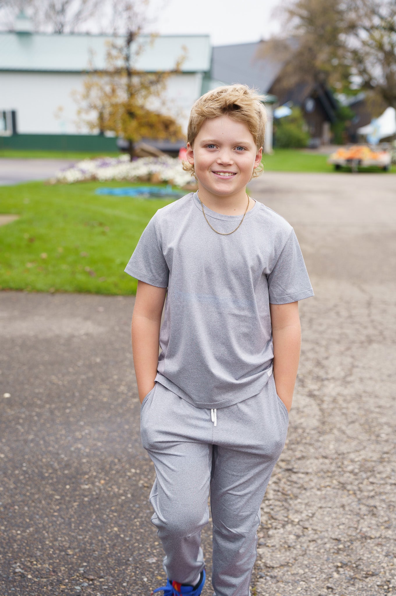 Cove Essential Tee- Heathered Dusty Blue