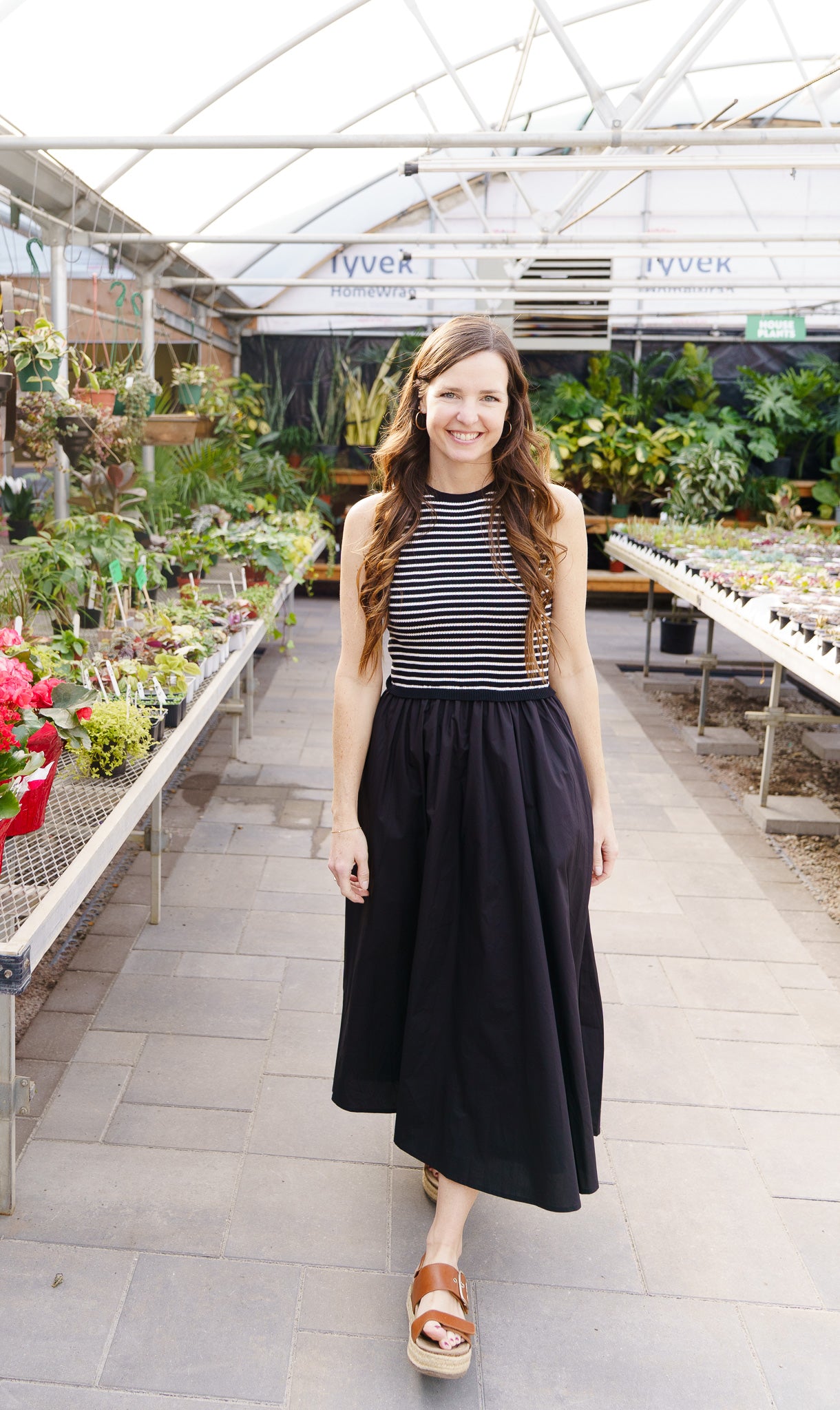 Striped Sleeveless Dress with Pockets - Black