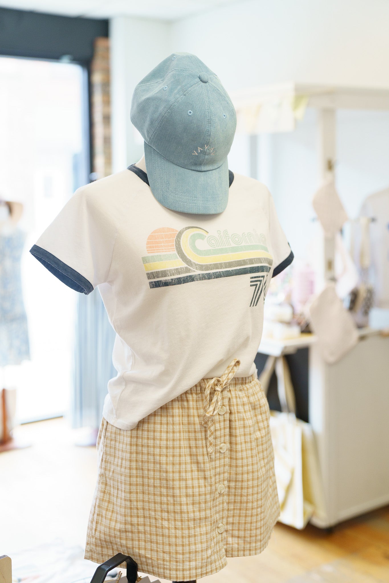 Retro Cali 76 Tee