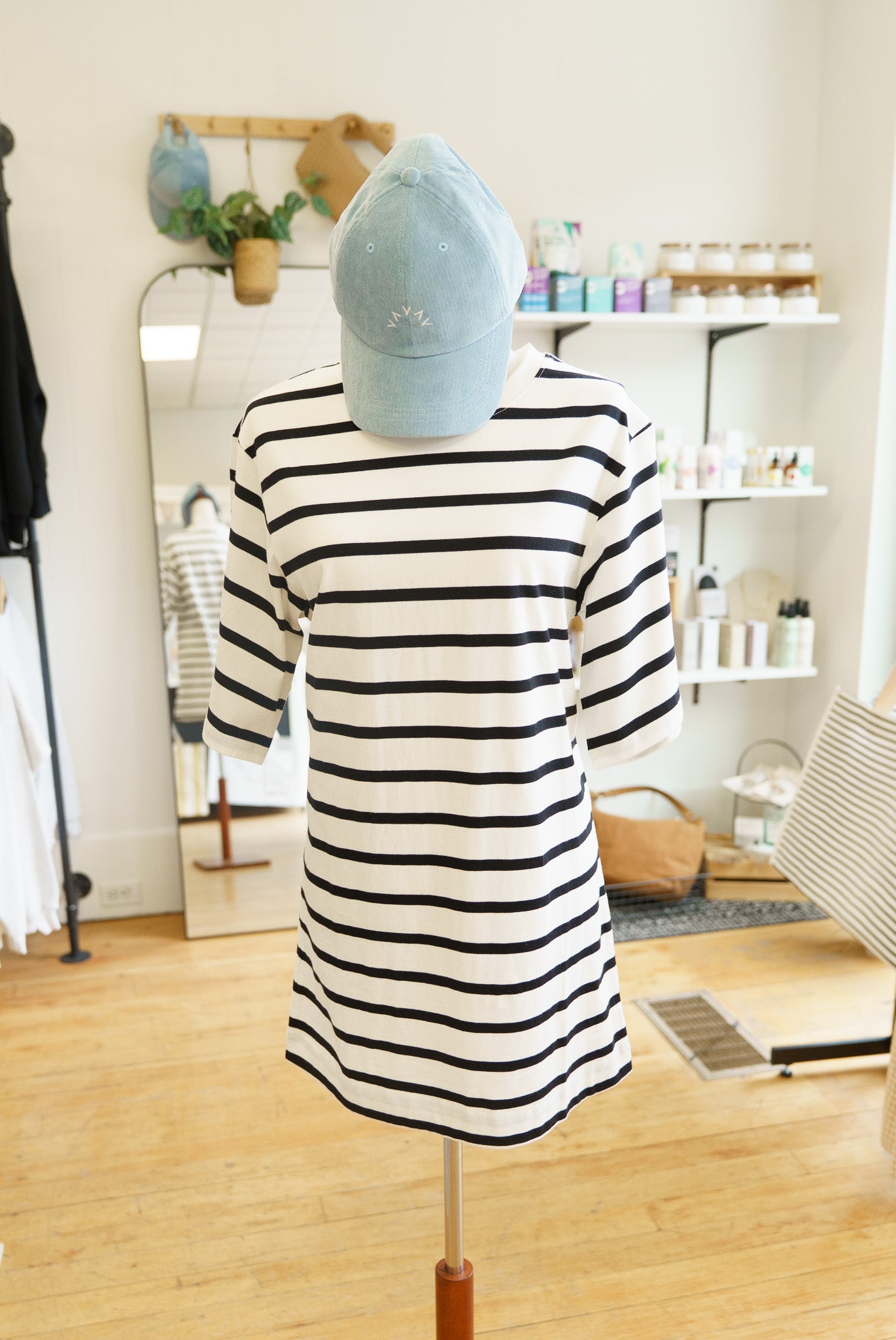 Belle Tee Stripe Dress Chalk/ Black Stripe