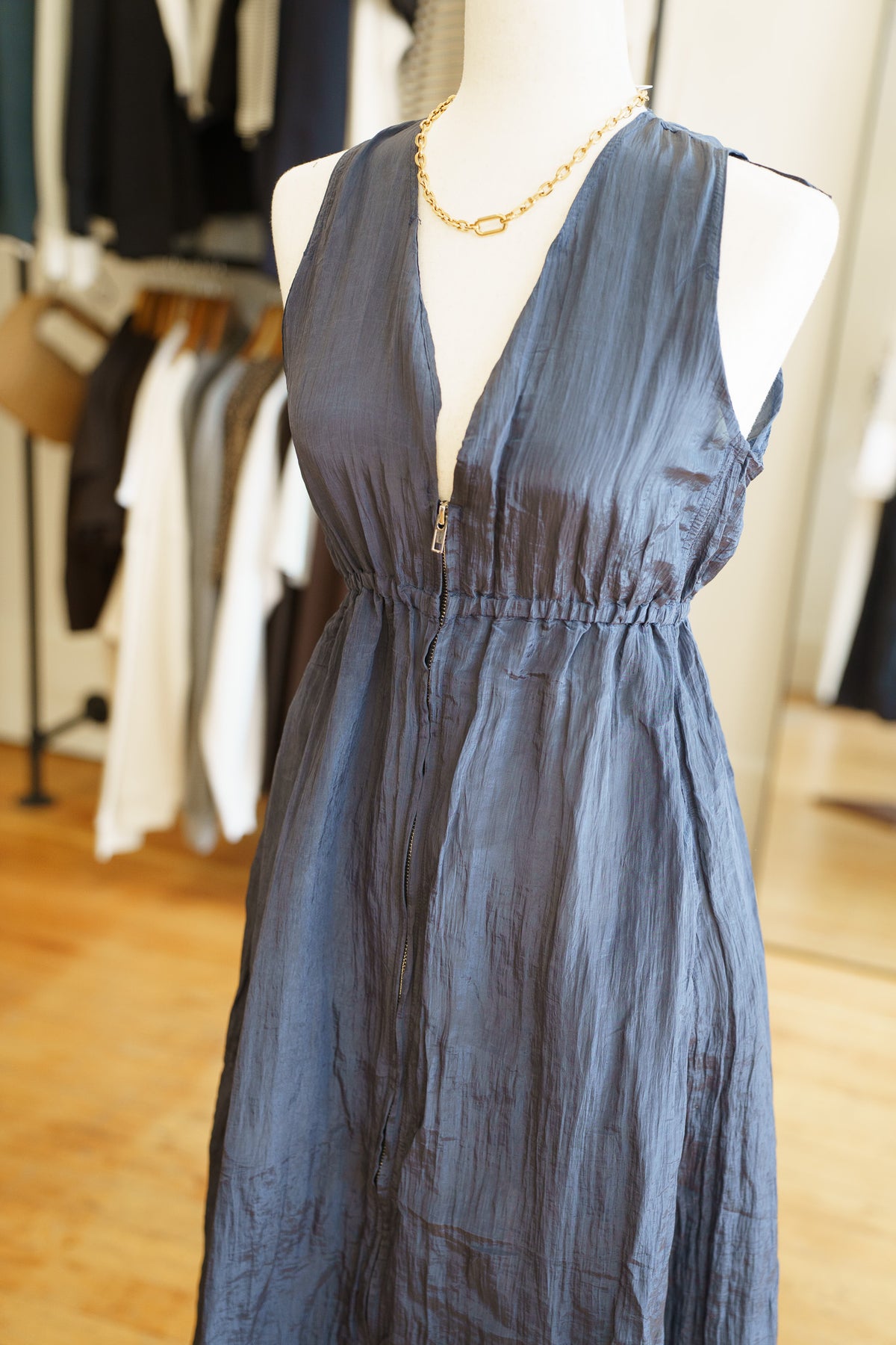 Vis Dress