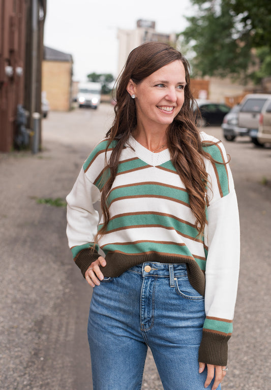 Leonard V-Neck Pullover