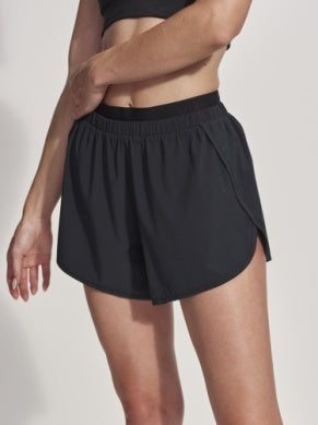 Rae Running Short 4- Mid Rise - Black