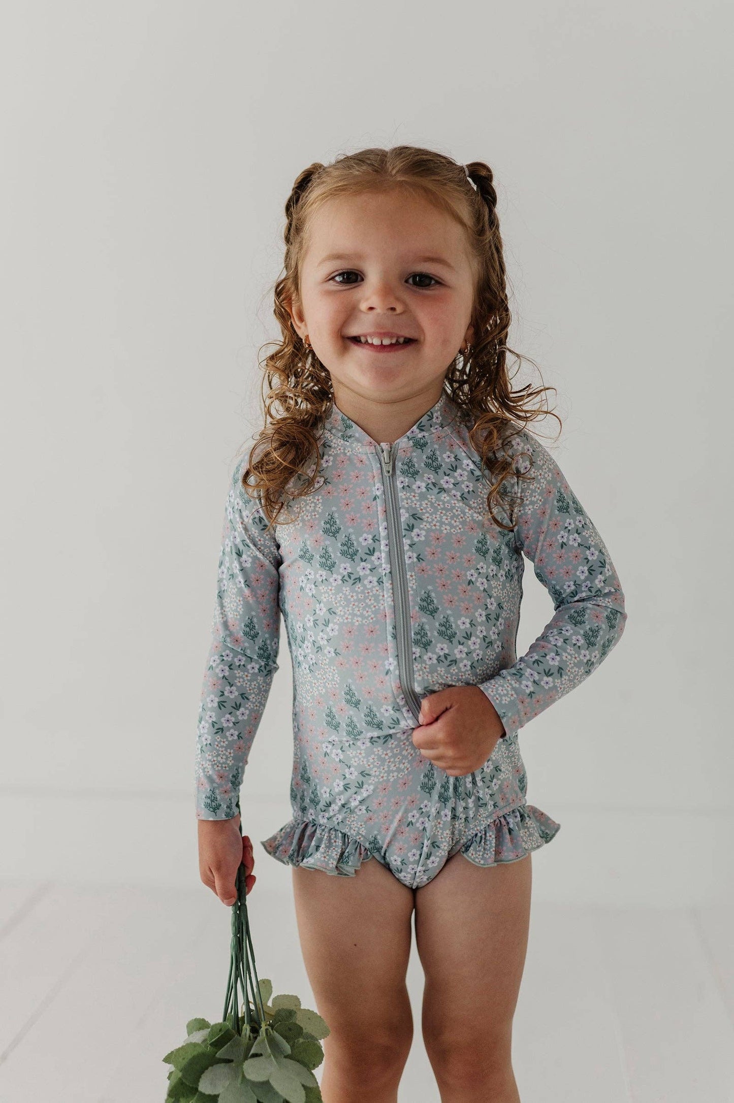 Girl's Ruffle Rash Guard Swimsuit